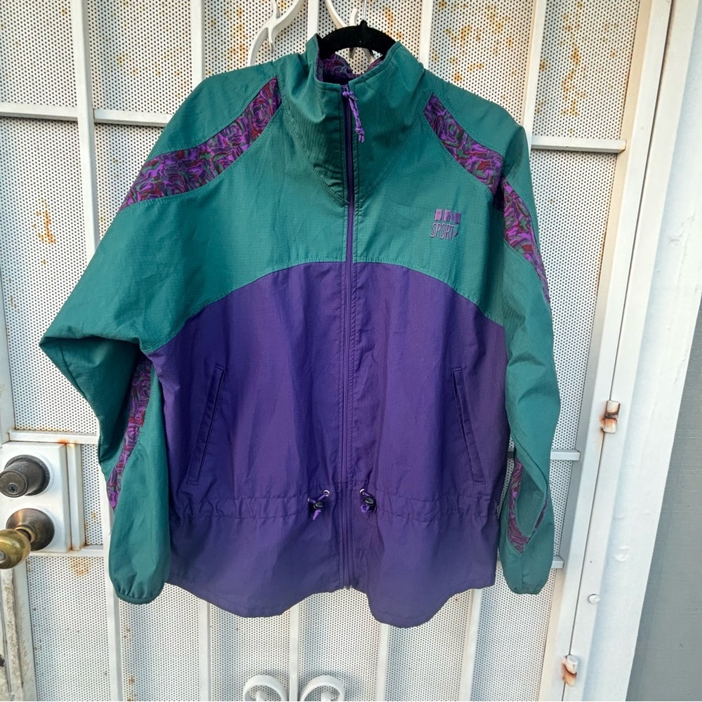 IN Sport women's L lightweight windbreaker track jacket  packable vtg made USA